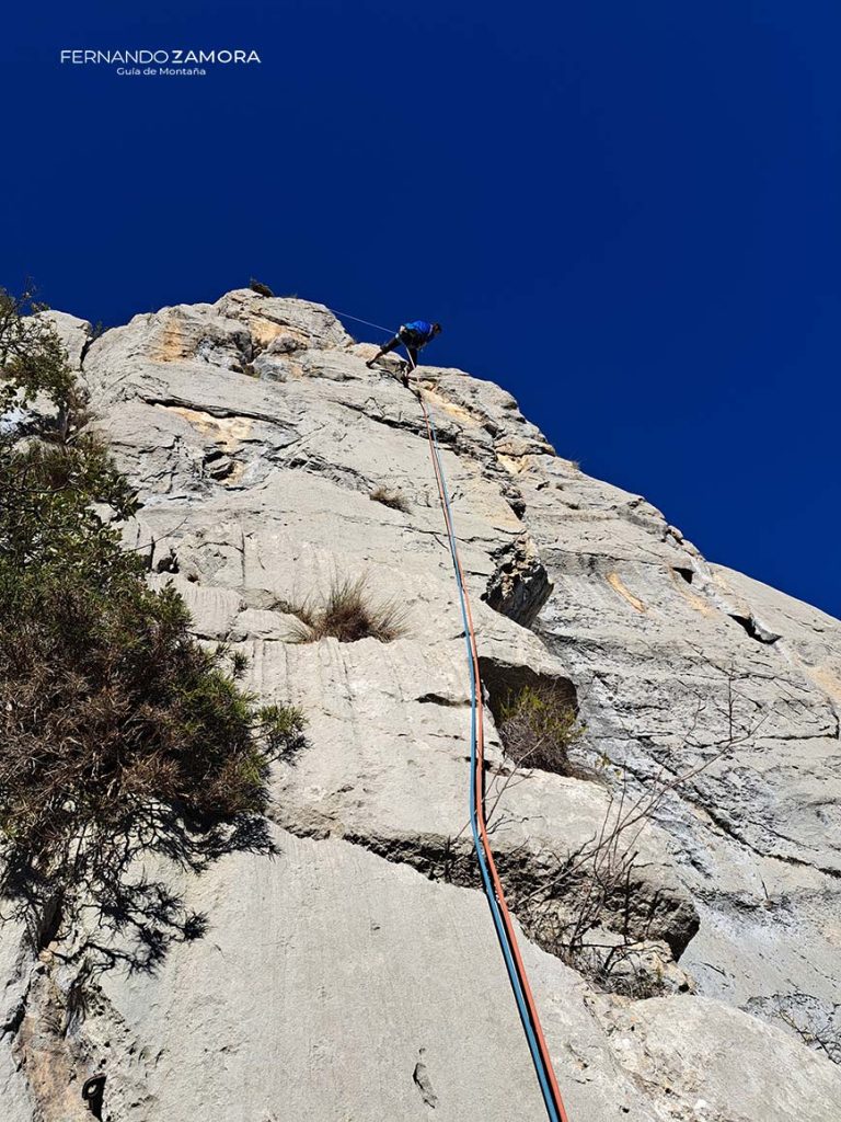 Escalada espolón trecerreu cuetu dave
