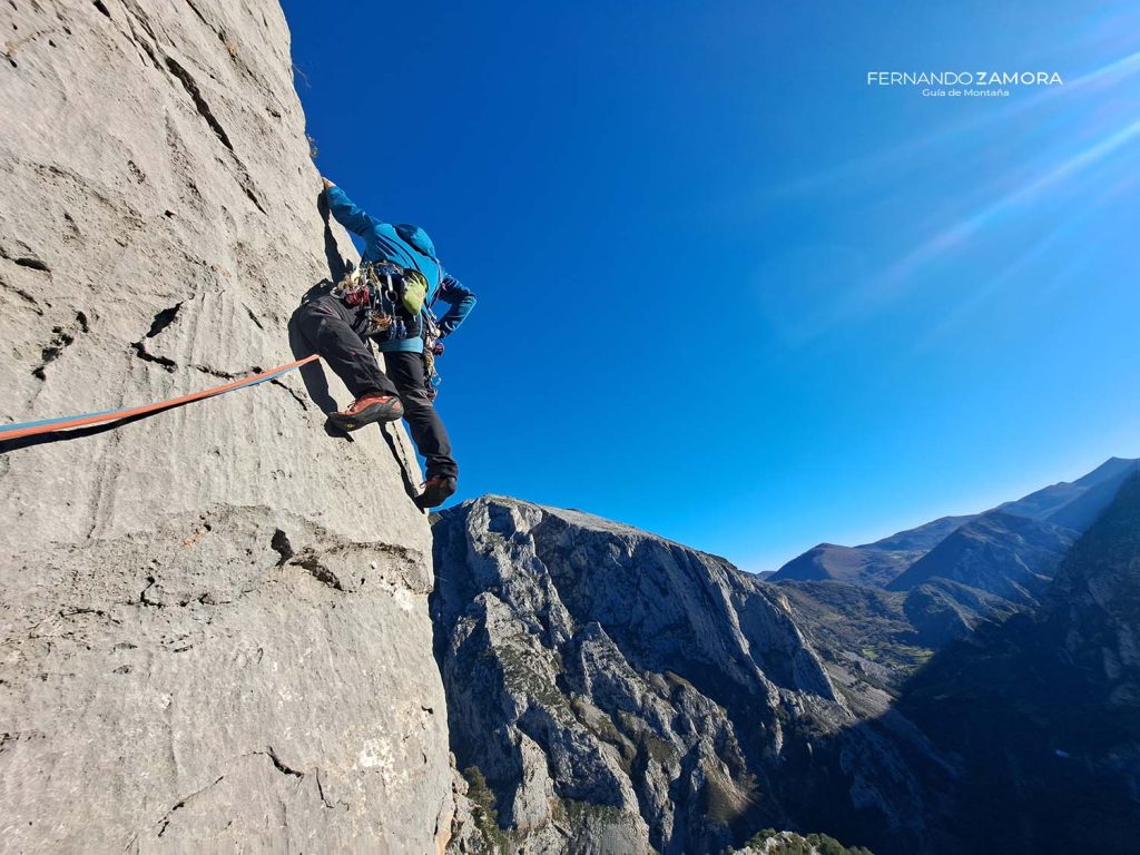 Escalada espolón trecerreu cuetu dave